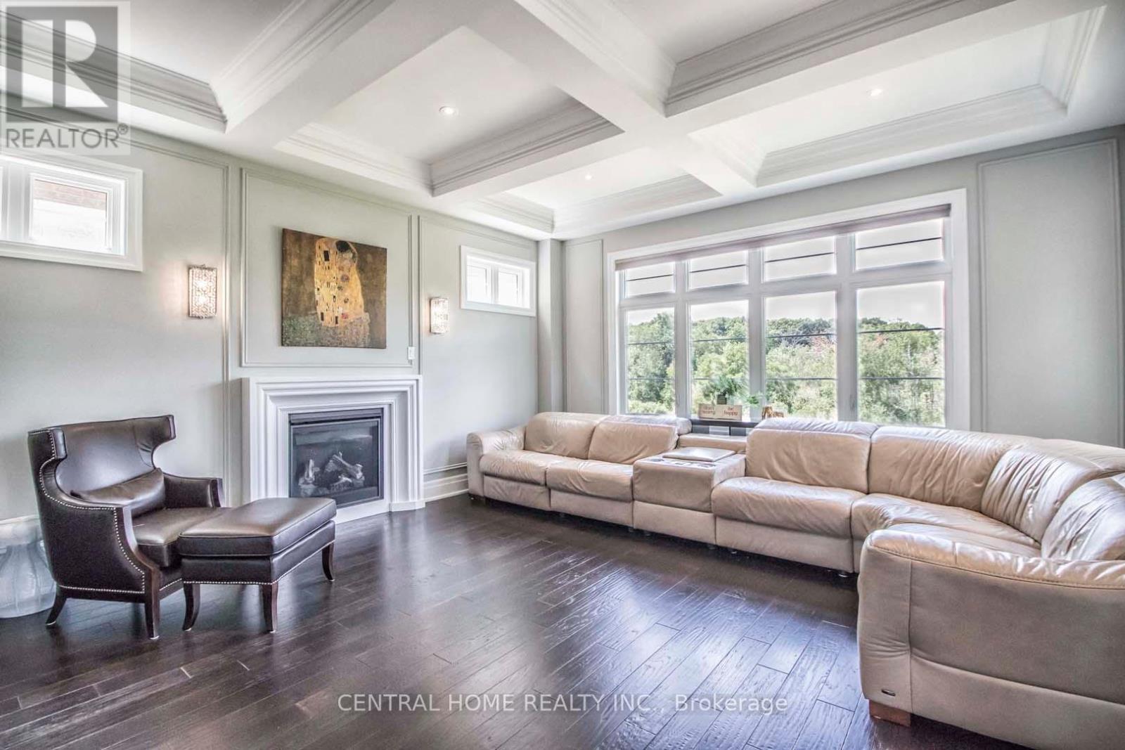 122 Burns Boulevard, King, ON