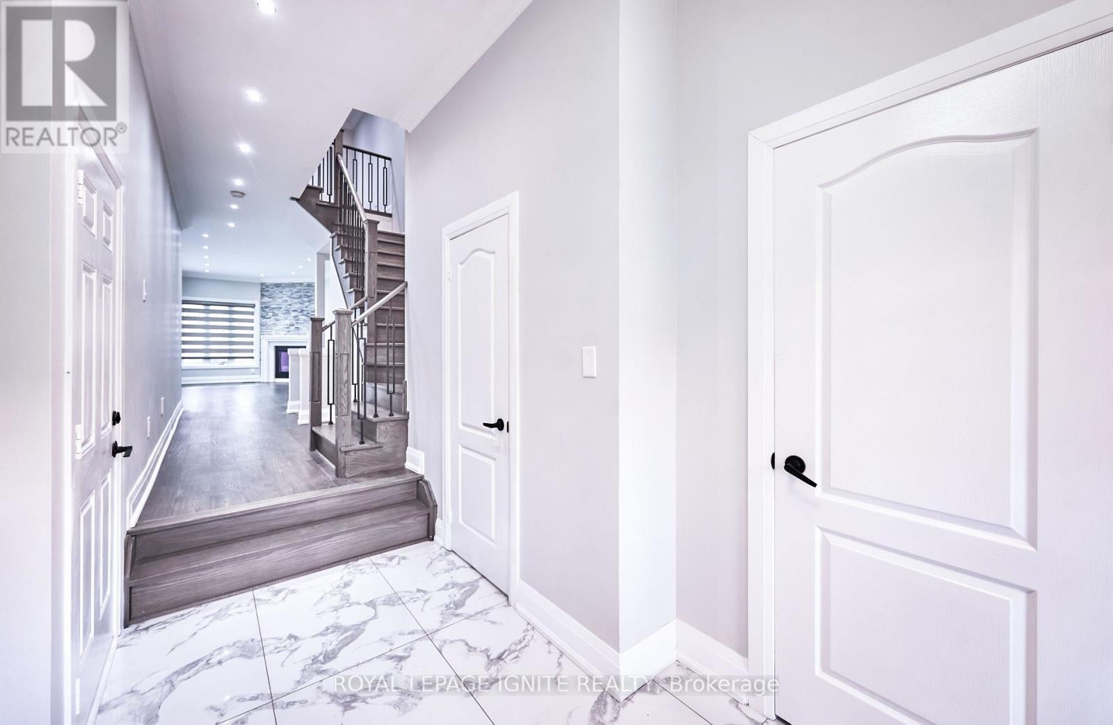 95 Dairy Drive E, Toronto, ON