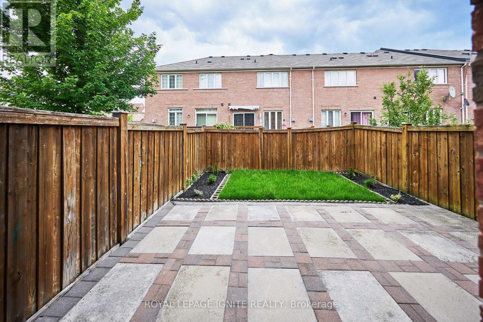 95 Dairy Drive E, Toronto, ON