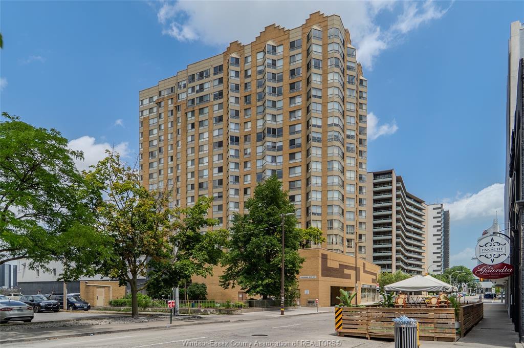 1609-75 Riverside Drive E, Windsor, ON