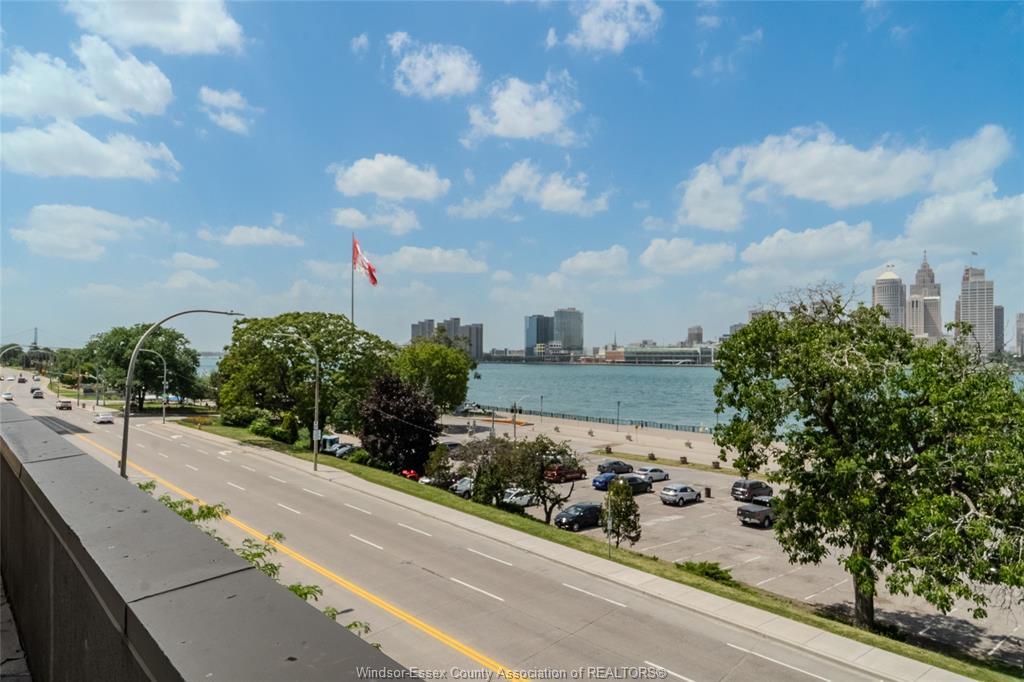 1609-75 Riverside Drive E, Windsor, ON