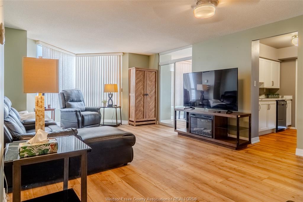 1609-75 Riverside Drive E, Windsor, ON