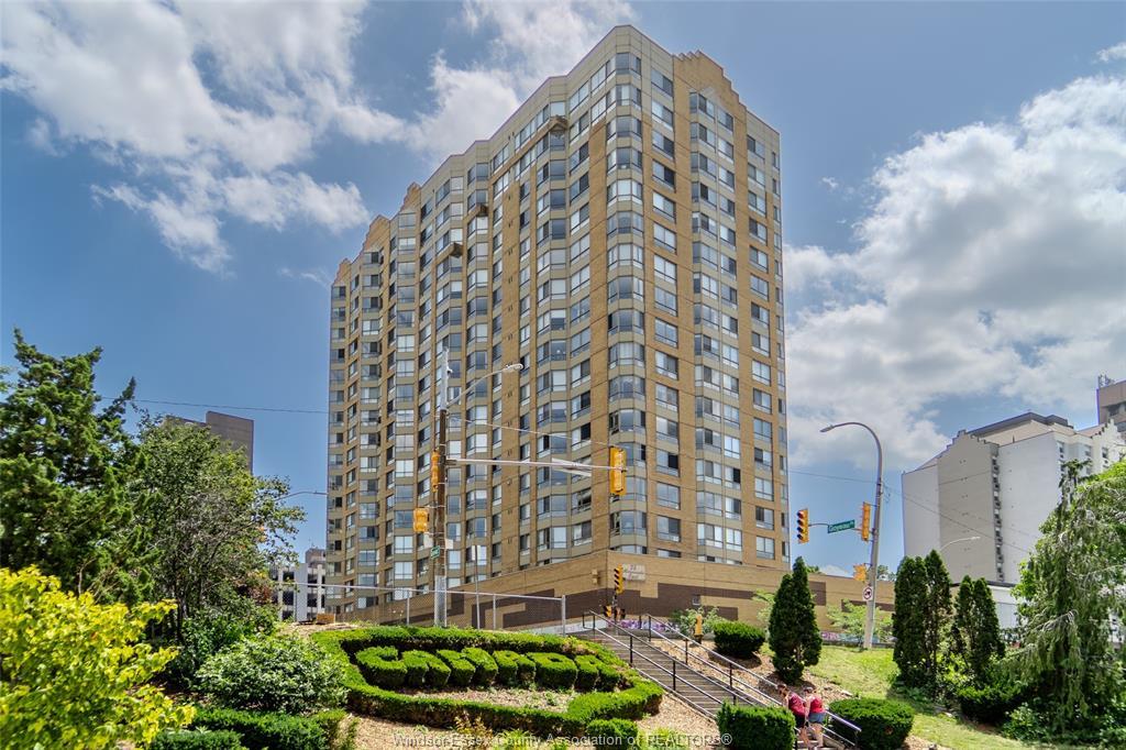 1609-75 Riverside Drive E, Windsor, ON