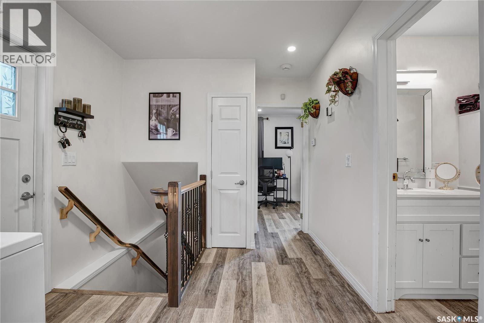 2524 Kelvin Avenue, Saskatoon, SK