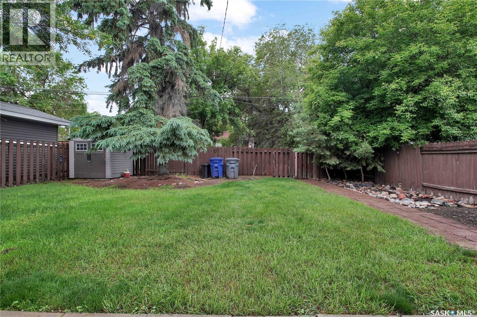 2524 Kelvin Avenue, Saskatoon, SK
