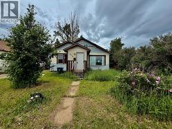 916 106 Avenue Dawson Creek, BC V1G 2N7