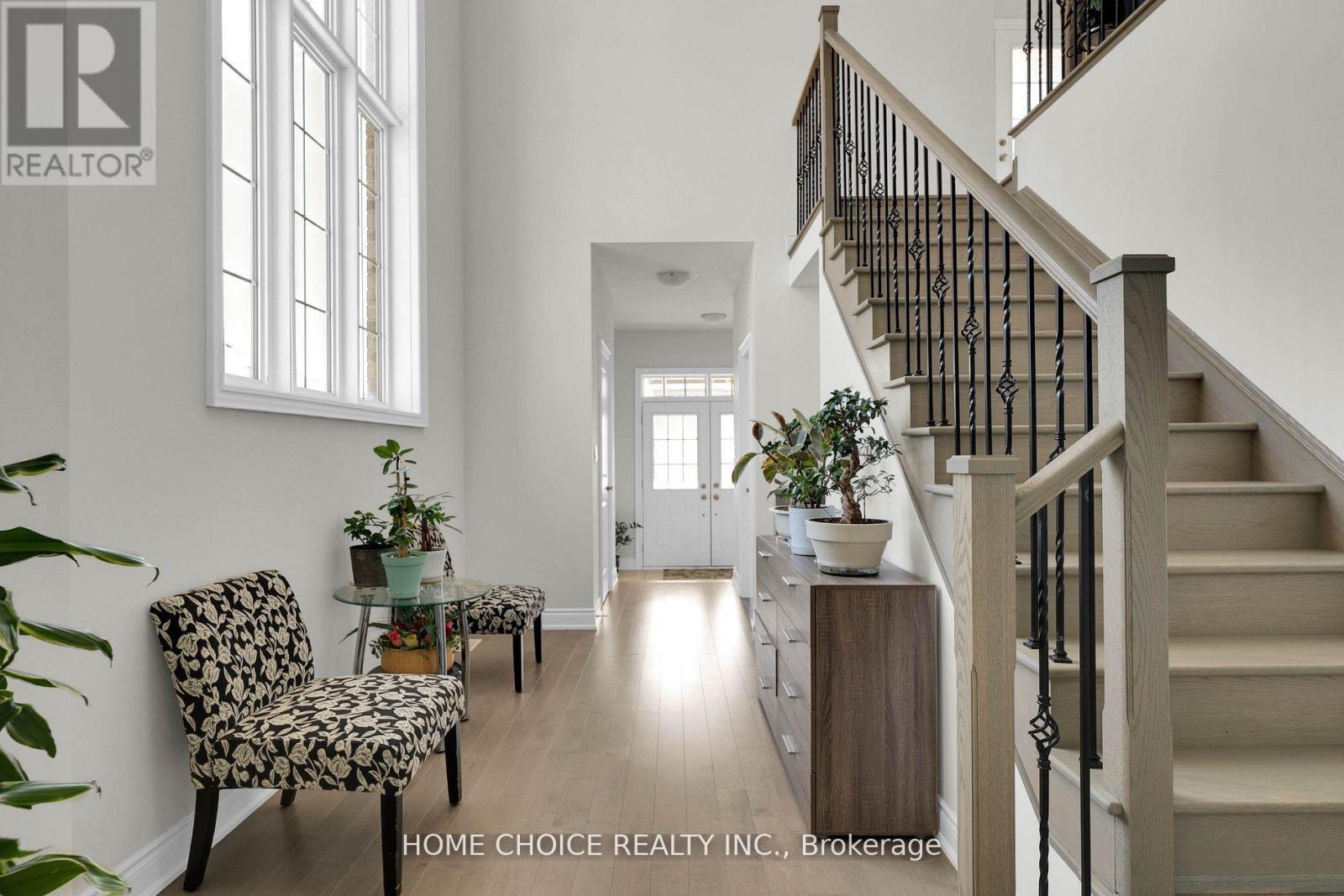 22 Ludlow Drive E, Barrie, ON
