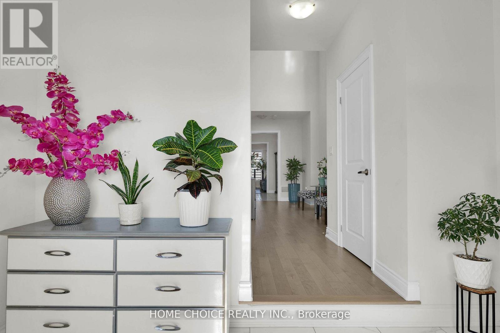 22 Ludlow Drive E, Barrie, ON