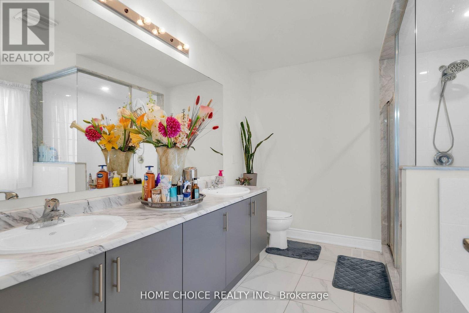 22 Ludlow Drive E, Barrie, ON