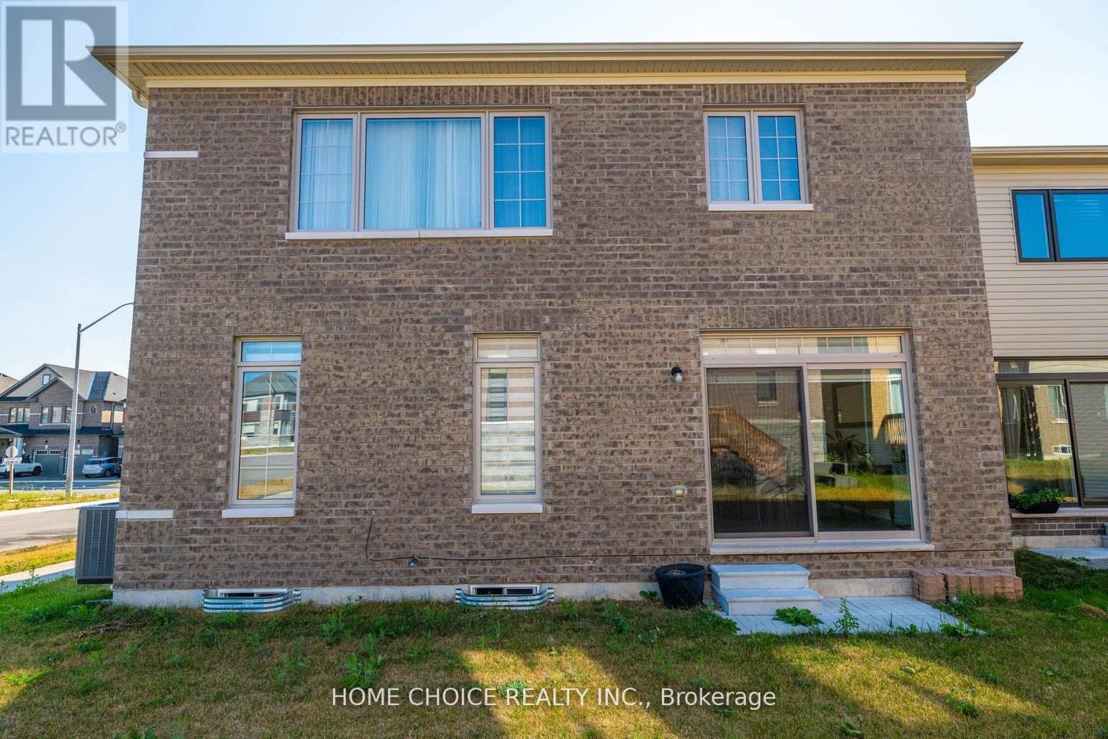 22 Ludlow Drive E, Barrie, ON