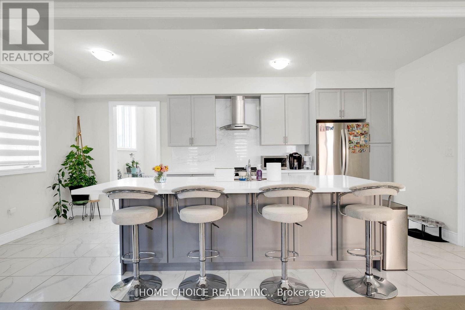 22 Ludlow Drive E, Barrie, ON