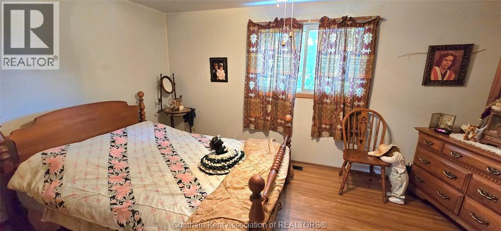 21 Chestnut Drive, Chatham, ON - Indoor Photo Showing Bedroom