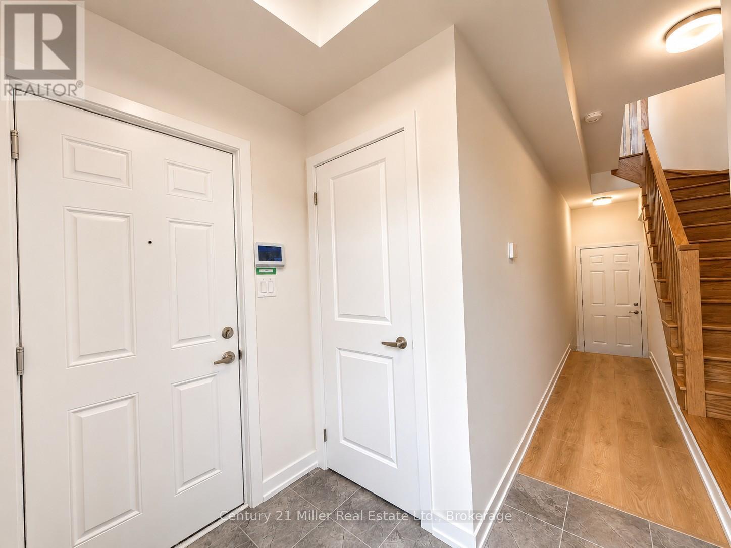 1073 Wheat Boom Drive, Oakville (Jm Joshua Meadows), ON - Indoor Photo Showing Other Room