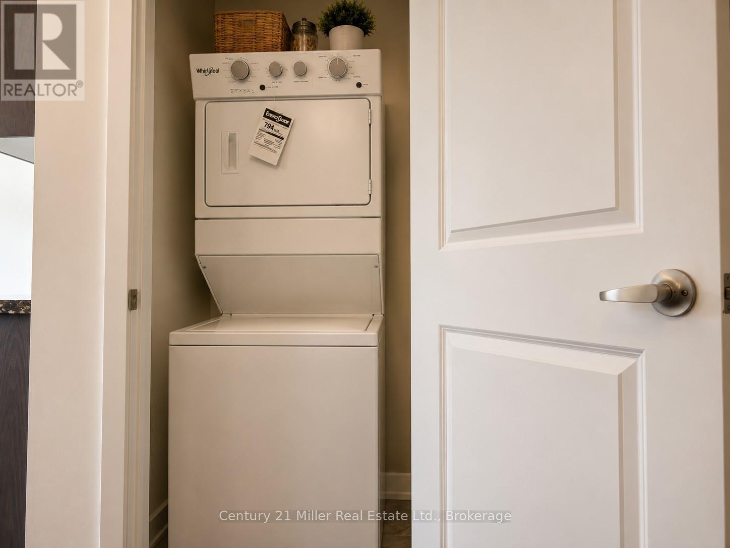 1073 Wheat Boom Drive, Oakville (Jm Joshua Meadows), ON - Indoor Photo Showing Laundry Room