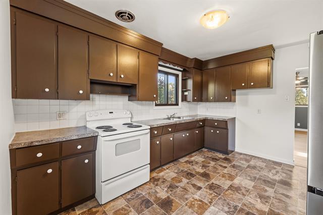 829 Talbot Ave, Winnipeg, MB