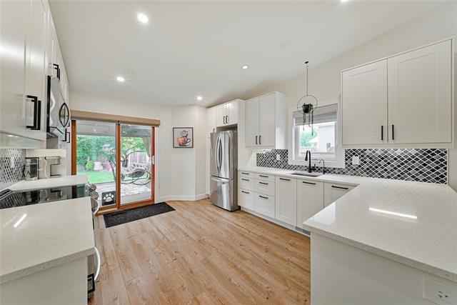 19 Maplegrove Rd, Winnipeg, MB