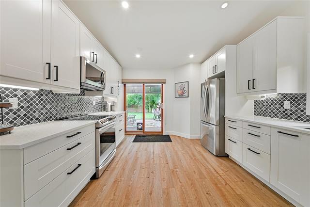 19 Maplegrove Rd, Winnipeg, MB