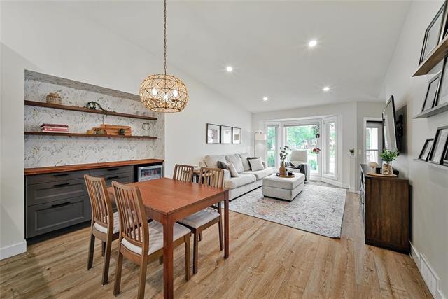 19 Maplegrove Rd, Winnipeg, MB