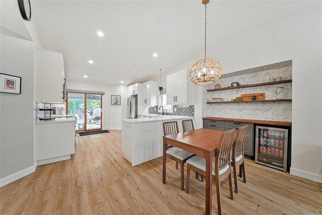 19 Maplegrove Rd, Winnipeg, MB