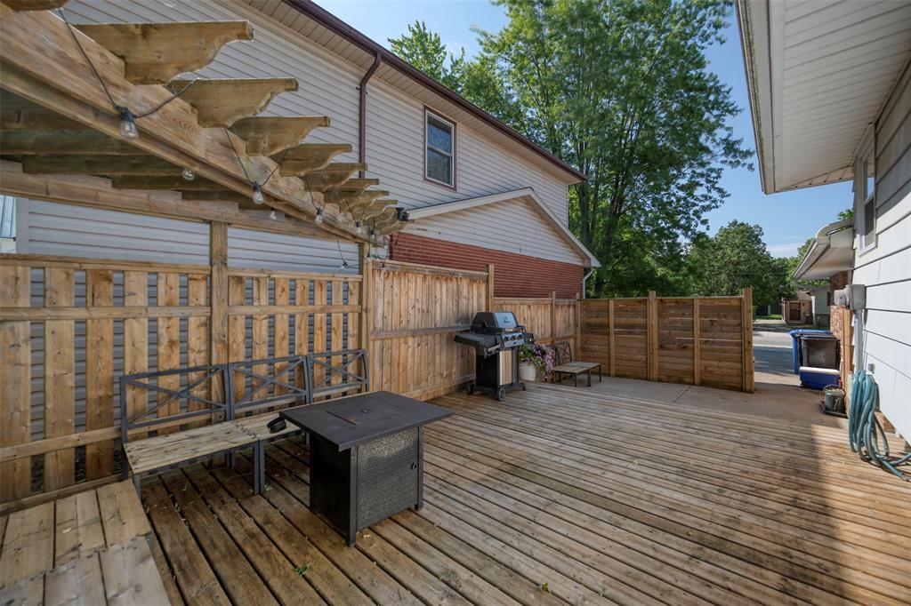 565 Plympton Street, Plympton-Wyoming, ON