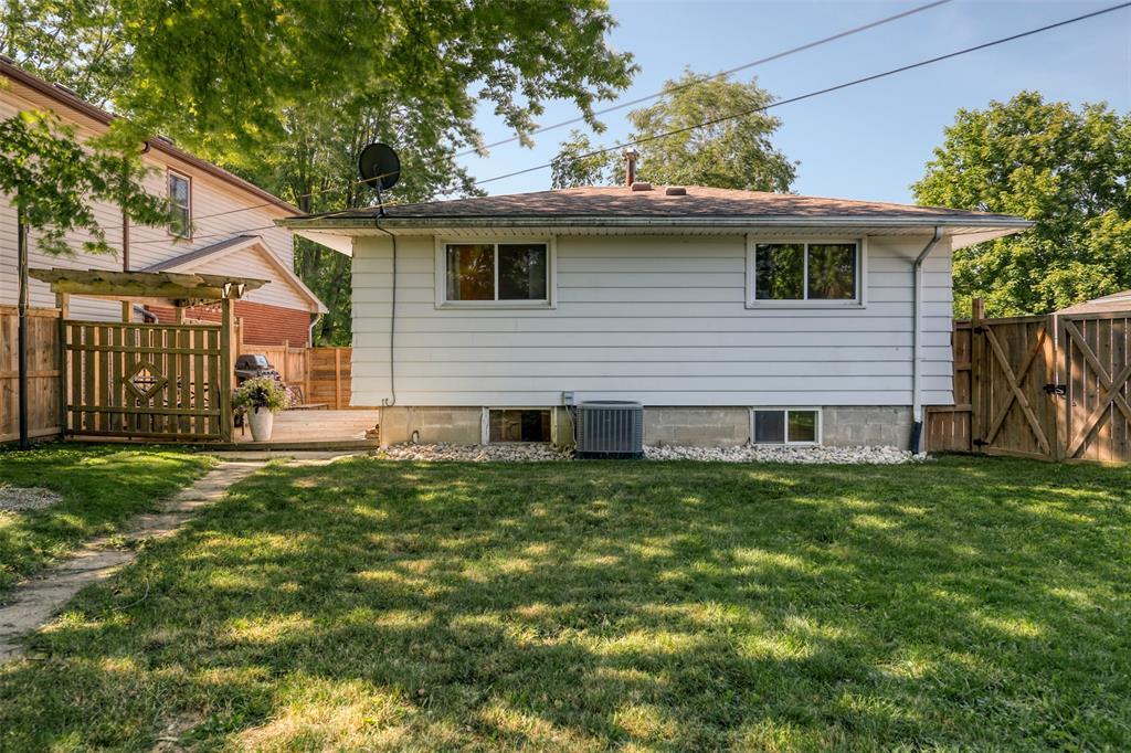 565 Plympton Street, Plympton-Wyoming, ON