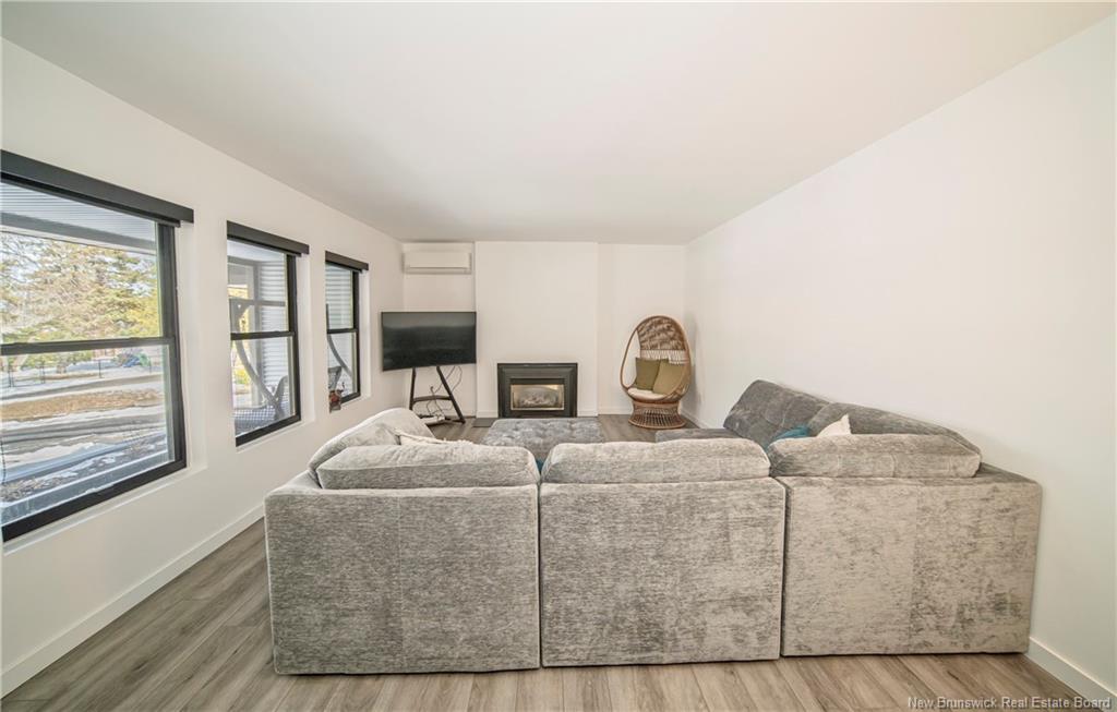 34 Simcoe Crt, Fredericton, NB
