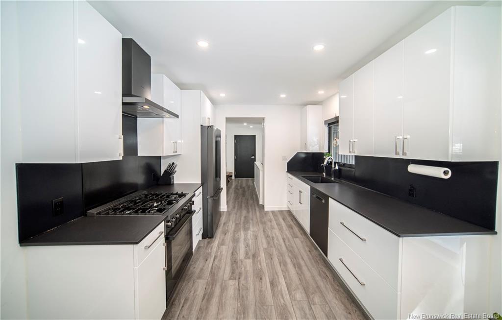 34 Simcoe Crt, Fredericton, NB