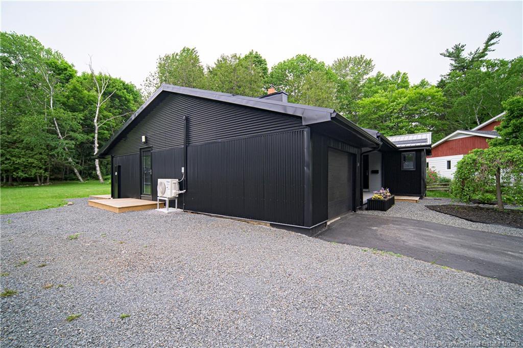 34 Simcoe Crt, Fredericton, NB