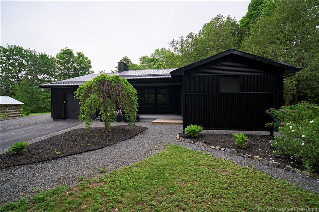 34 Simcoe Crt, Fredericton, NB