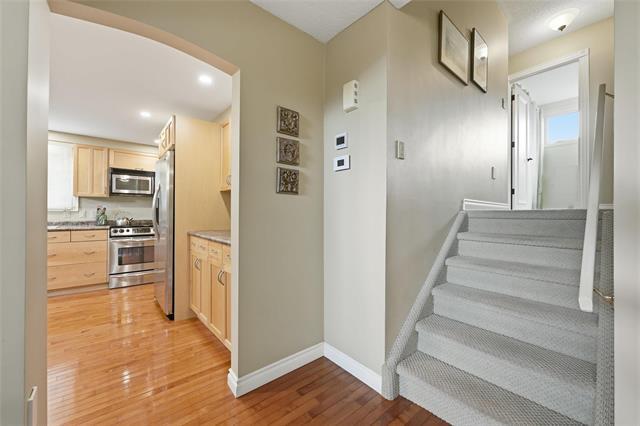 2 Manbrough Pl, Winnipeg, MB