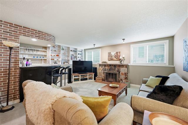 2 Manbrough Pl, Winnipeg, MB