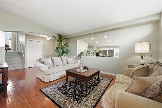 2 Manbrough Pl, Winnipeg, MB