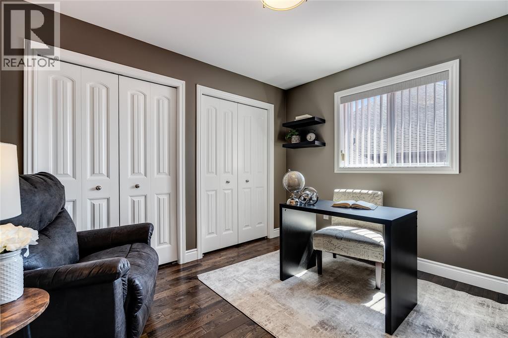 64 Valencia Drive, Chatham, ON