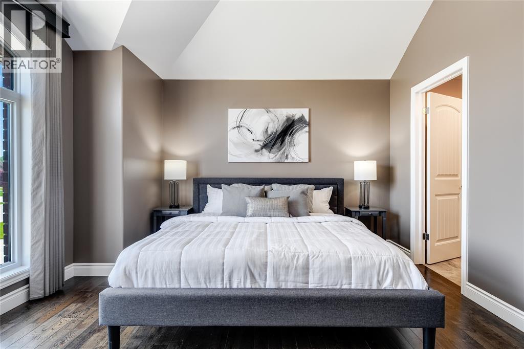 64 Valencia Drive, Chatham, ON