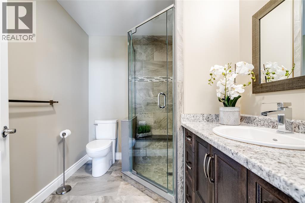 64 Valencia Drive, Chatham, ON