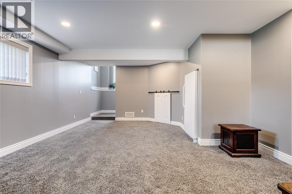 64 Valencia Drive, Chatham, ON