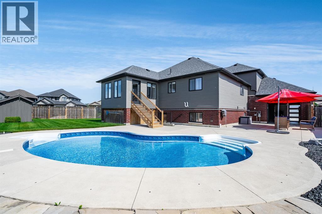 64 Valencia Drive, Chatham, ON