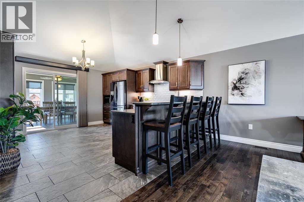 64 Valencia Drive, Chatham, ON
