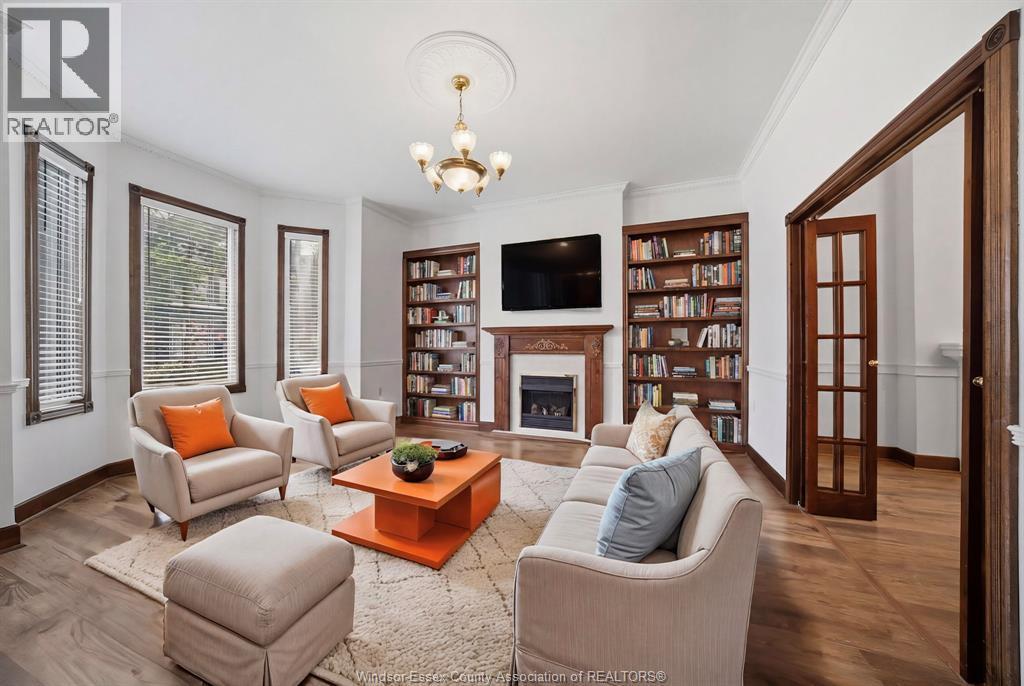 265 Macnab Street North, Hamilton, ON