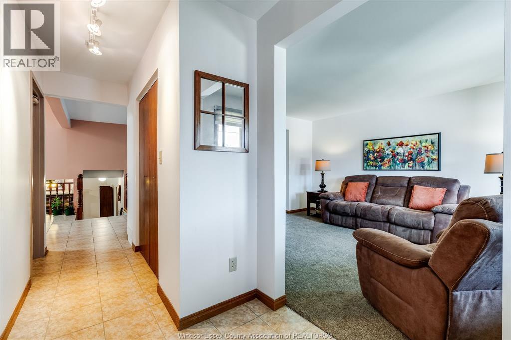 8418 Kingston, Windsor, ON