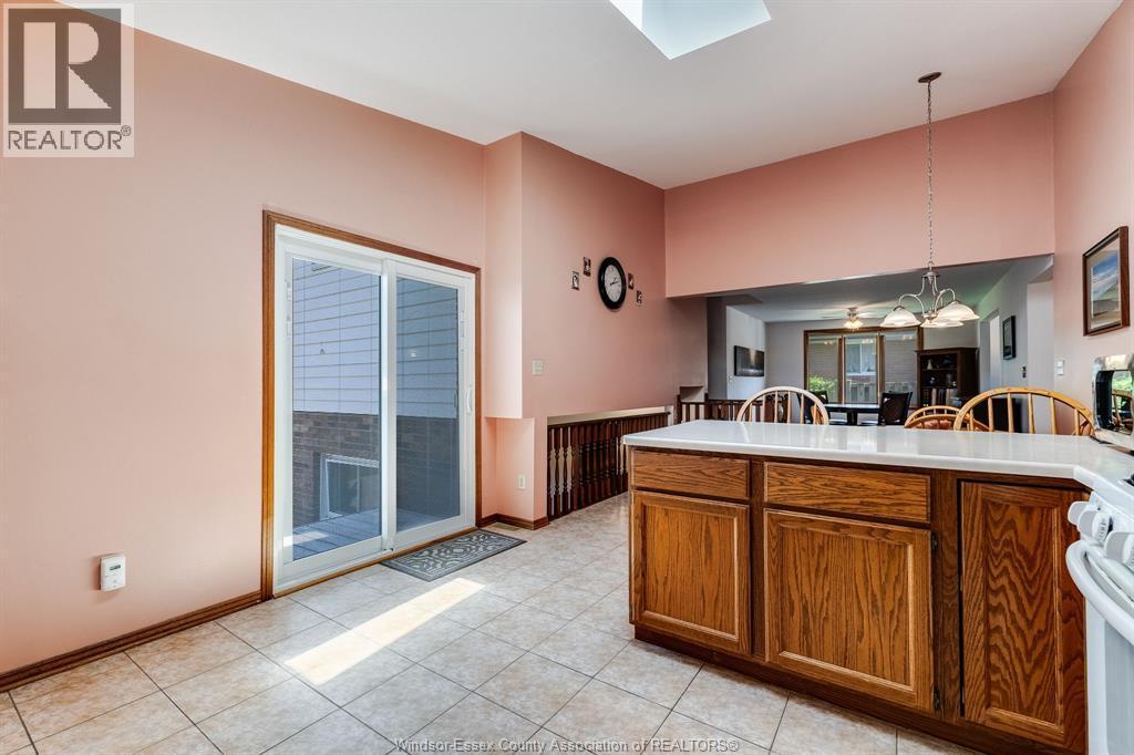 8418 Kingston, Windsor, ON