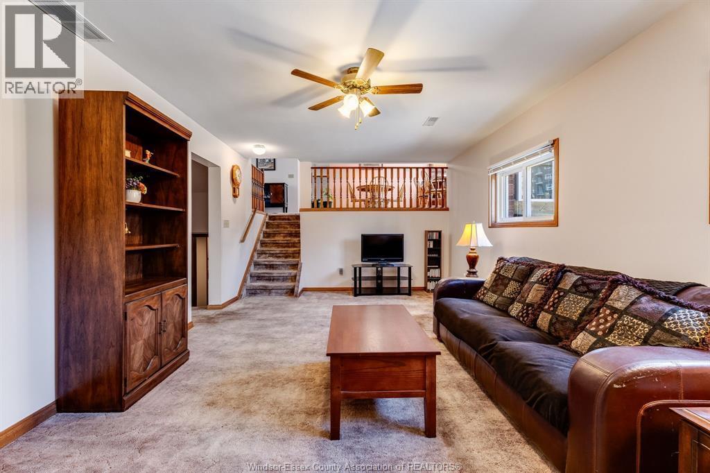 8418 Kingston, Windsor, ON