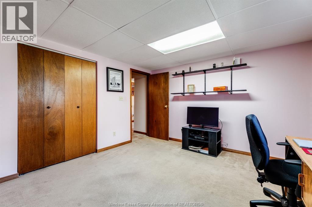 8418 Kingston, Windsor, ON