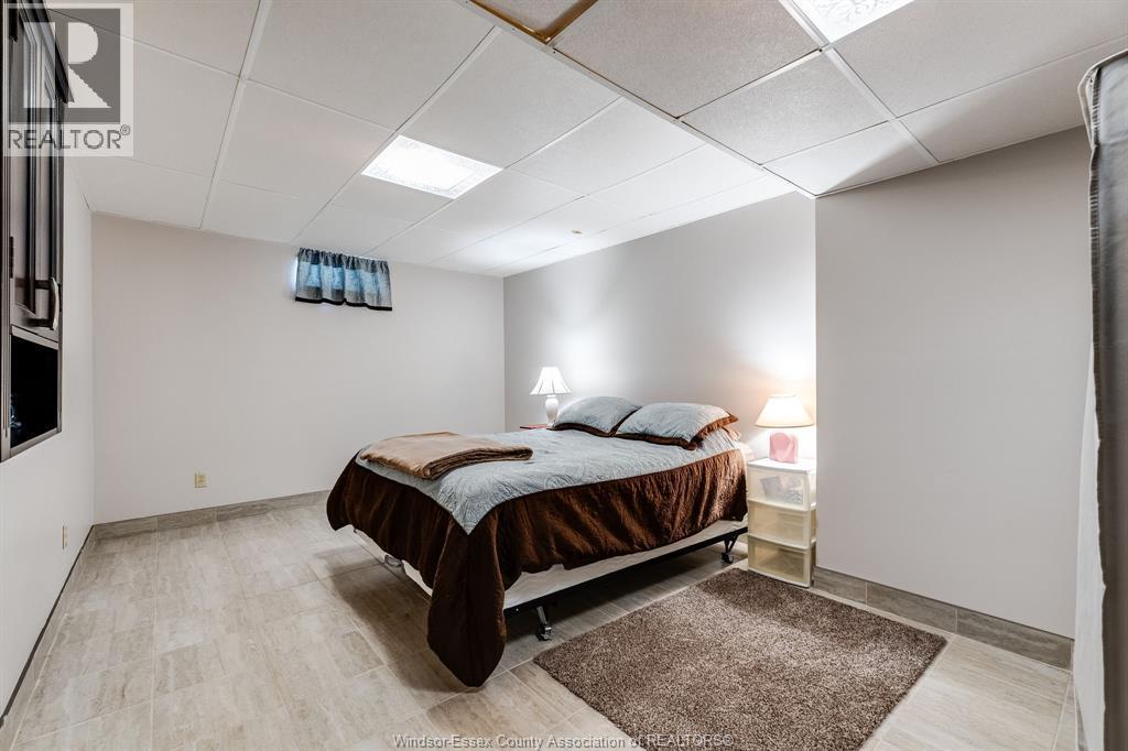 8418 Kingston, Windsor, ON