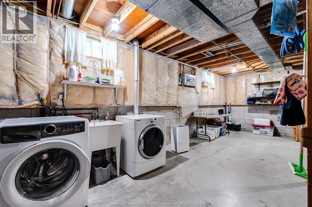 8418 Kingston, Windsor, ON
