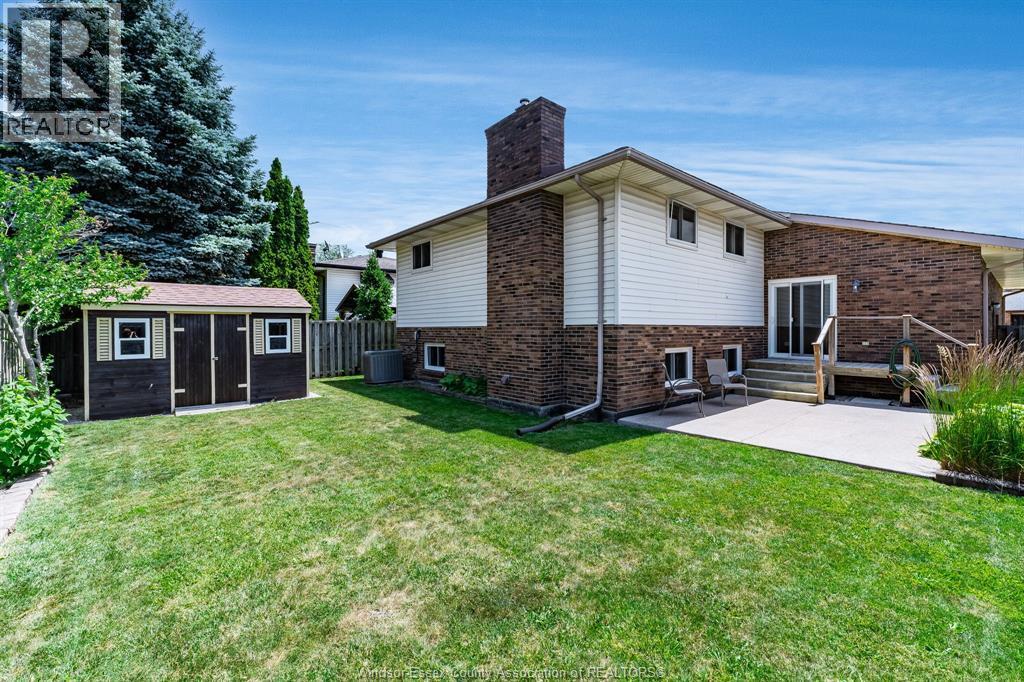 8418 Kingston, Windsor, ON