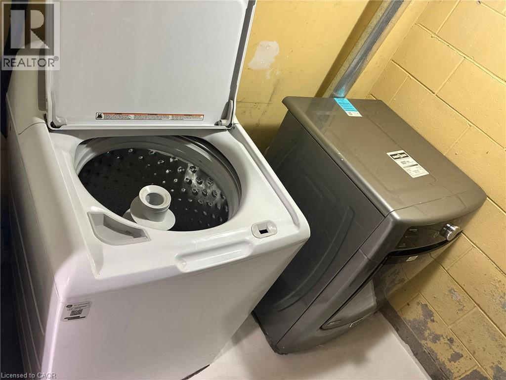 Laundry - 172 Gibson Avenue Unit# Lower, Hamilton, ON