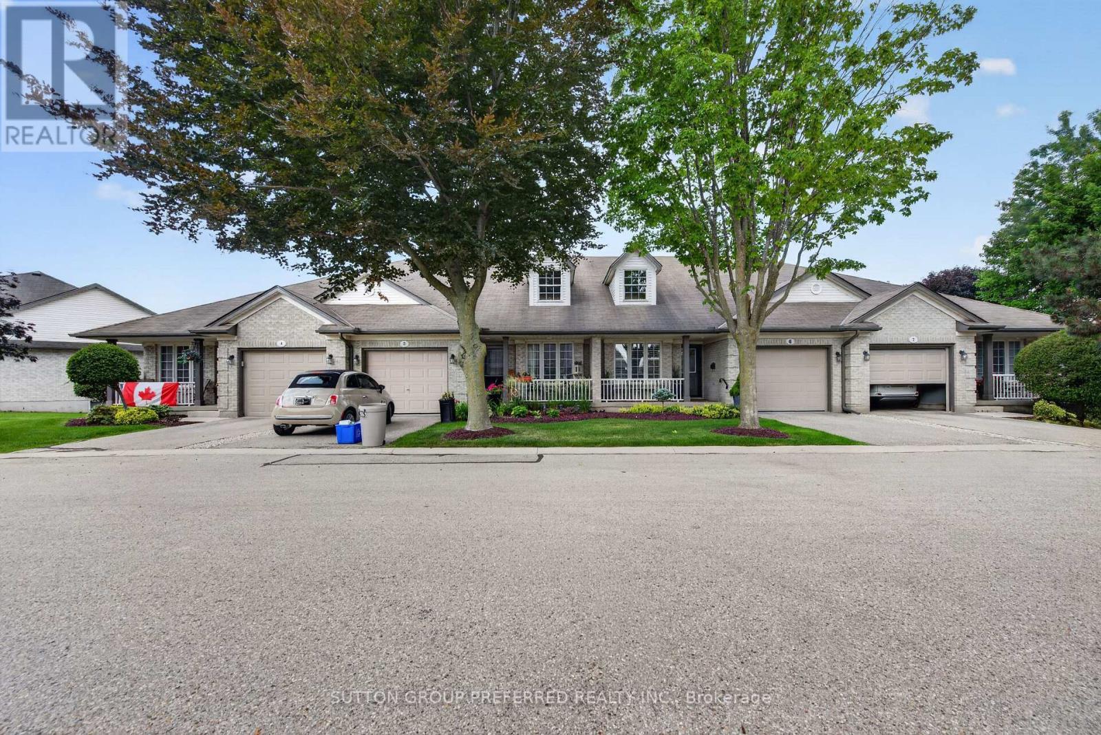 6 - 20 Windemere Place, St. Thomas, ON - Outdoor With Facade