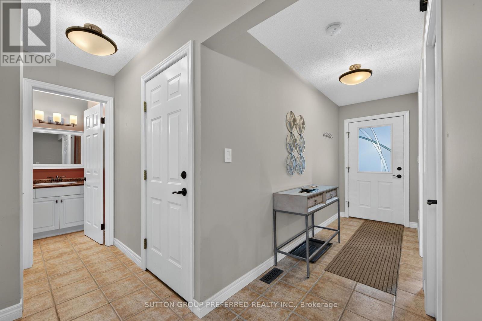 6 - 20 Windemere Place, St. Thomas, ON - Indoor Photo Showing Other Room
