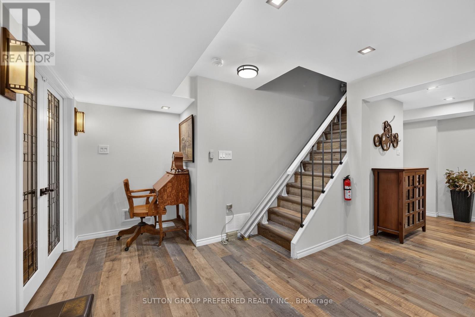 6 - 20 Windemere Place, St. Thomas, ON - Indoor Photo Showing Other Room